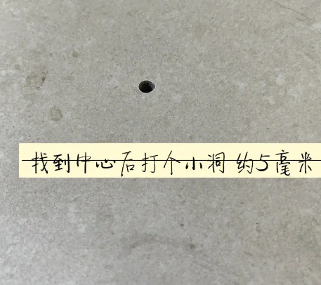 阿拉山口瓷砖空鼓维修公司专业解答在瓷砖铺贴过程中，如果砂料搅拌不均匀，将会带来以下问题
